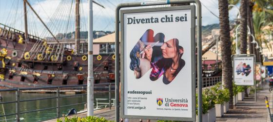 Cartellone pubblicitario della campagna "Diventa chi sei"