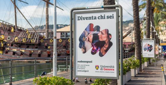 Cartellone pubblicitario della campagna "Diventa chi sei"